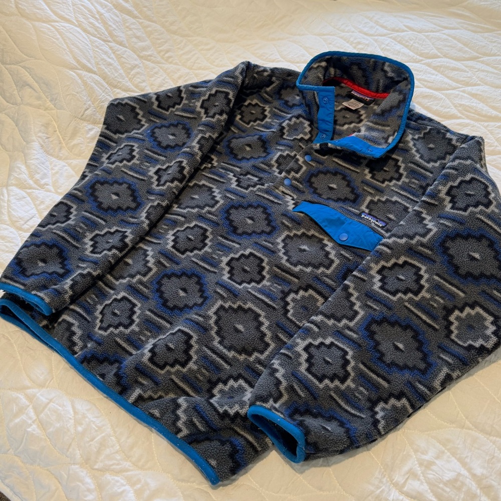 Patagonia Geometric Aztec Patterned Pullover - Picture 8 of 12